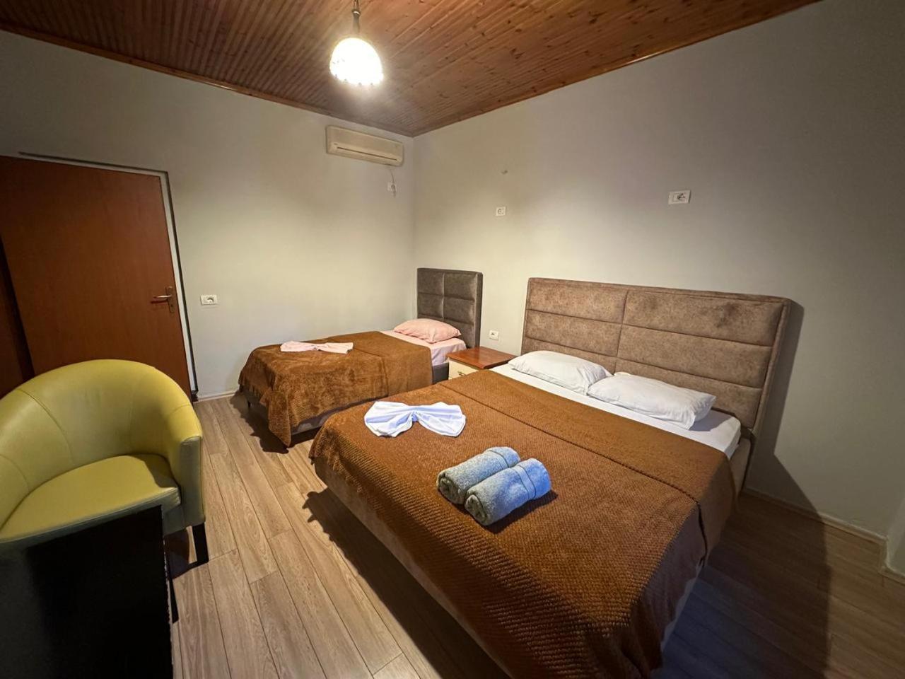 טיראנה Eden Hostel מראה חיצוני תמונה