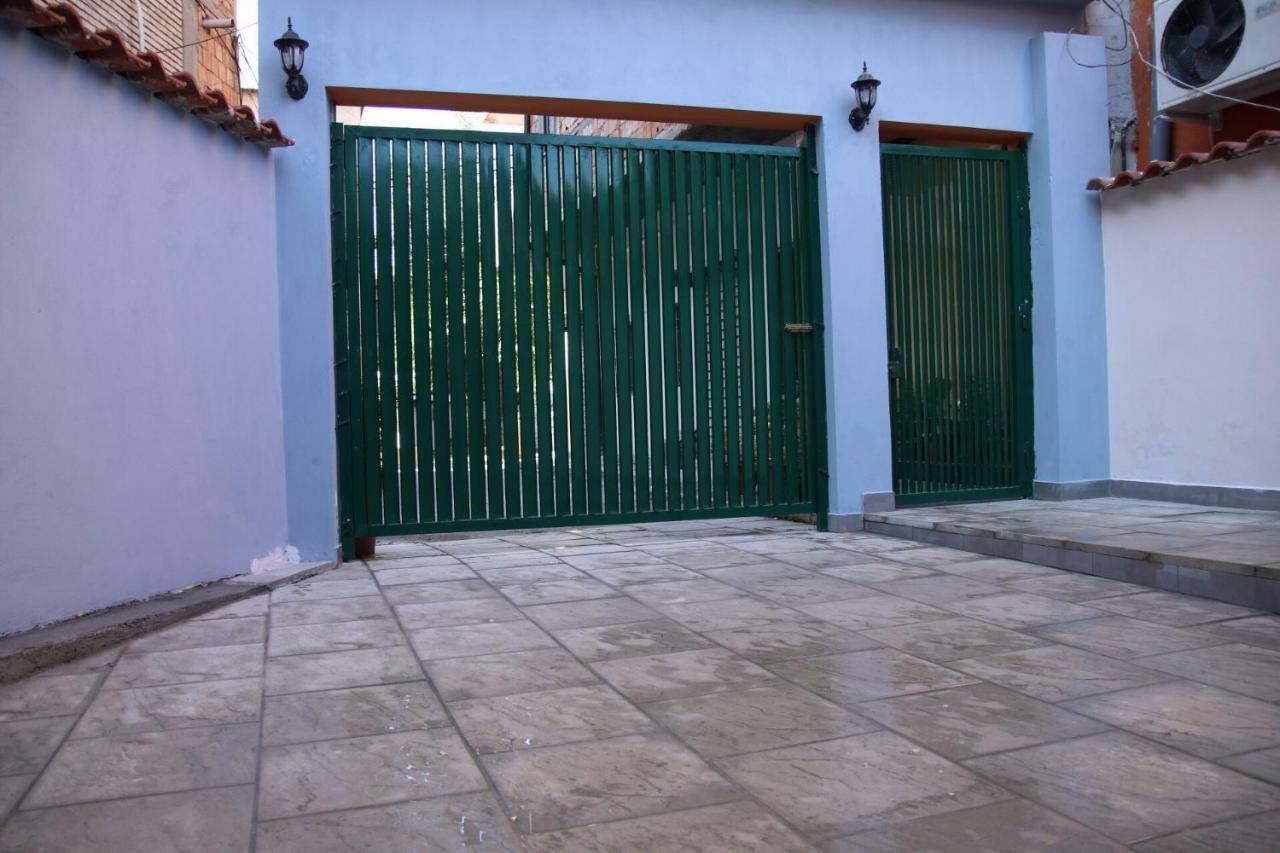 טיראנה Eden Hostel מראה חיצוני תמונה