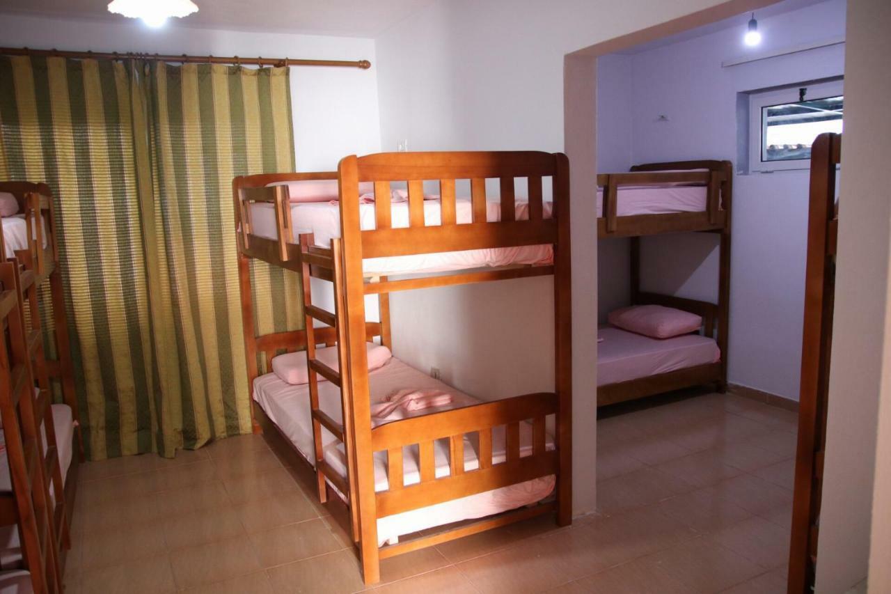 טיראנה Eden Hostel מראה חיצוני תמונה