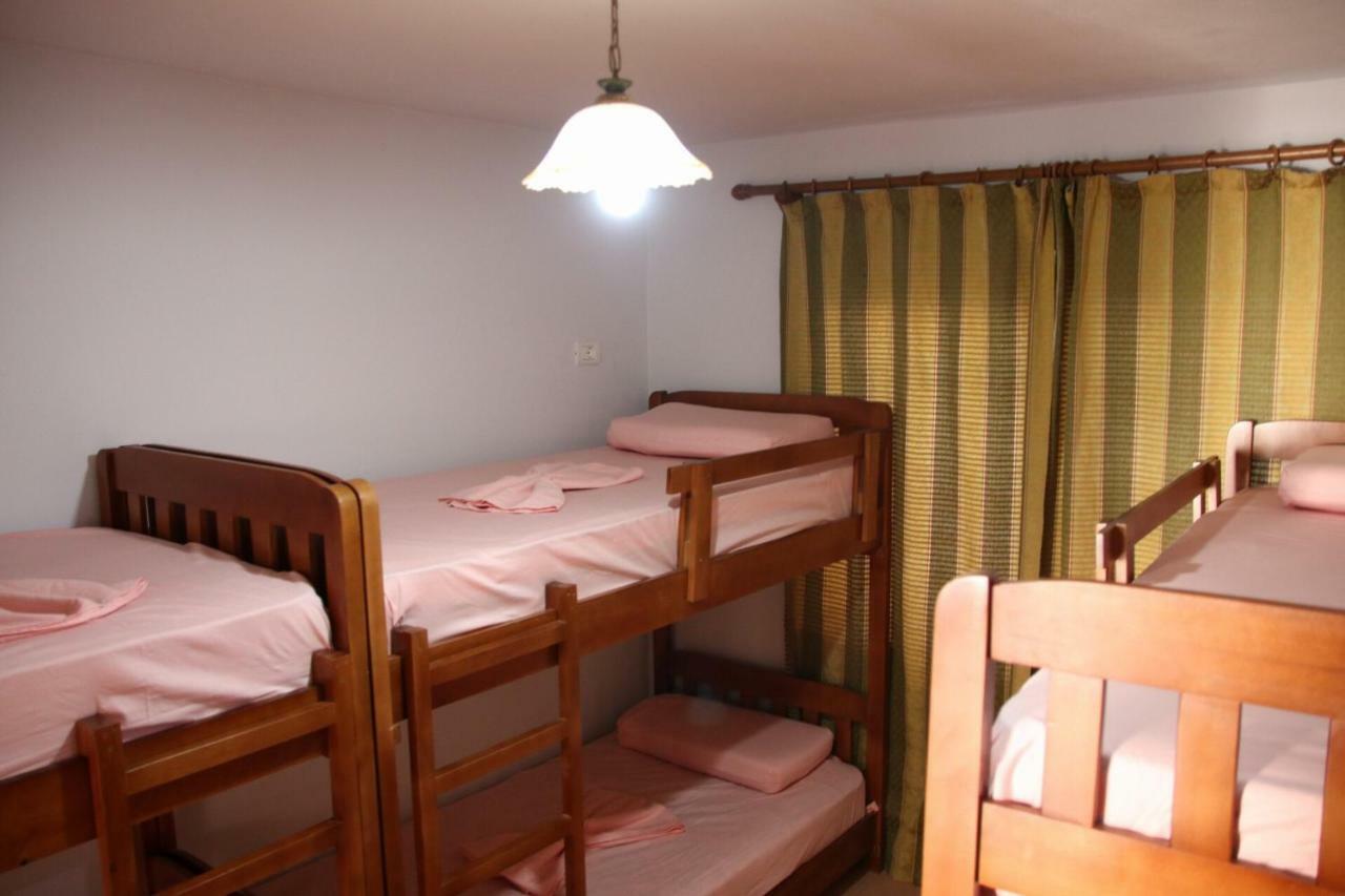 טיראנה Eden Hostel מראה חיצוני תמונה