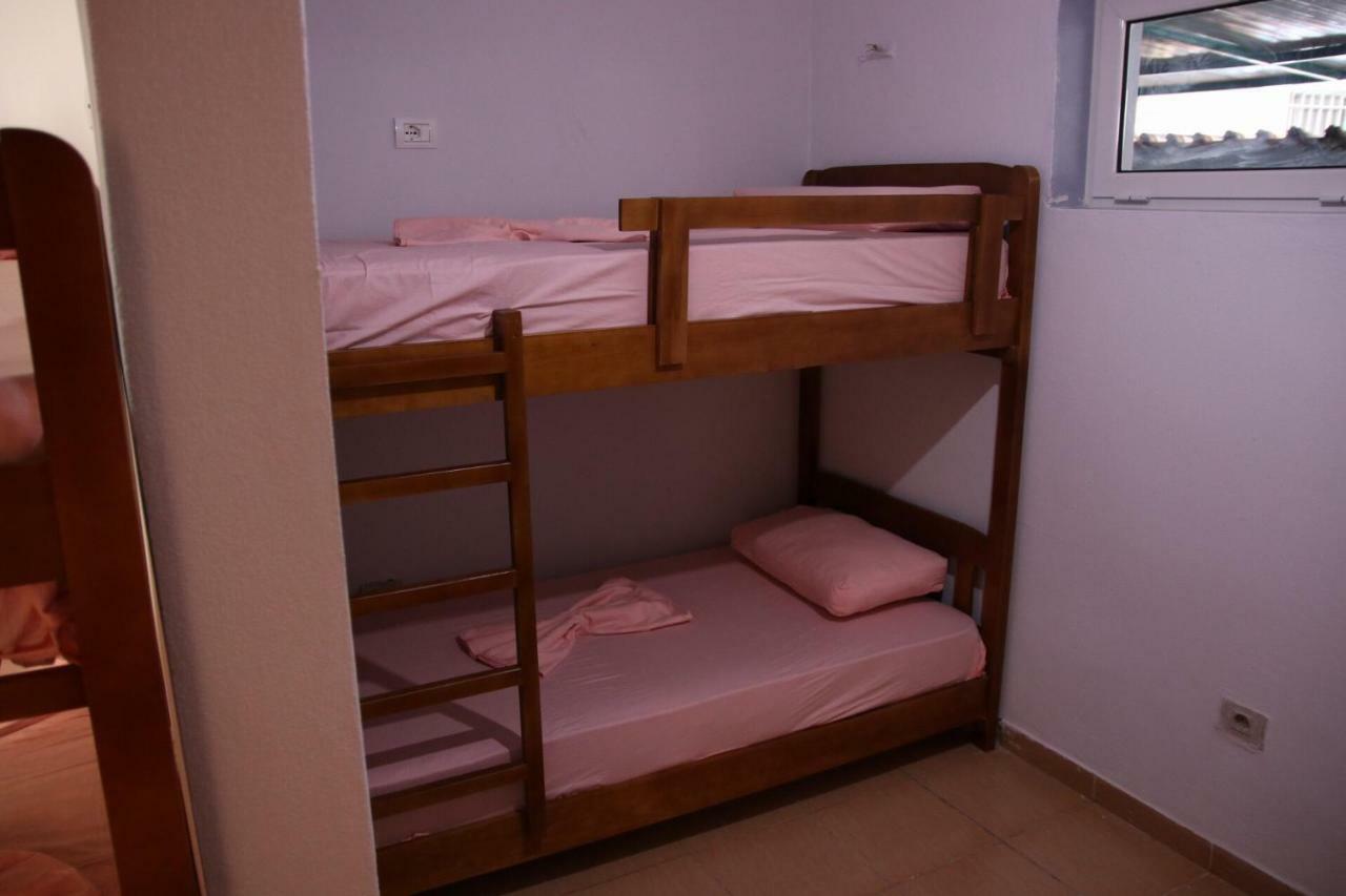 טיראנה Eden Hostel מראה חיצוני תמונה