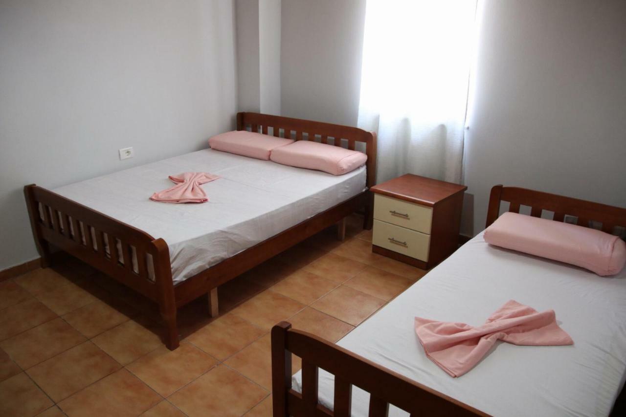 טיראנה Eden Hostel מראה חיצוני תמונה