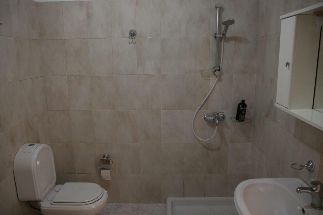 טיראנה Eden Hostel מראה חיצוני תמונה