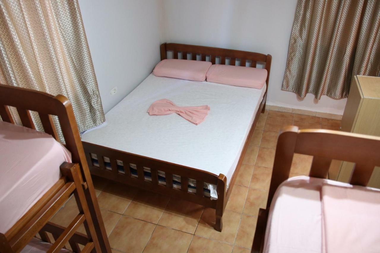 טיראנה Eden Hostel מראה חיצוני תמונה
